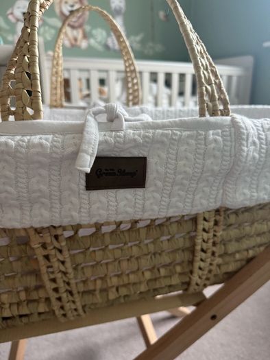 The Little Green Sheep Moses Basket - White