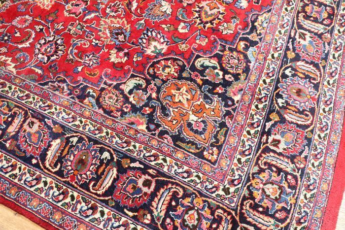 P.ersian Mashad Rug 'Signed' 345x248cm (MESH)