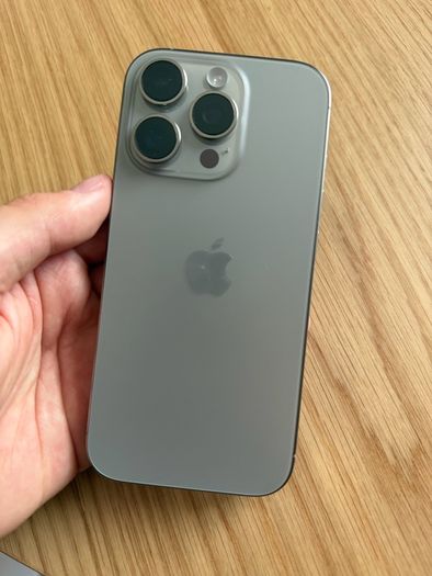 iPhone 16 Pro