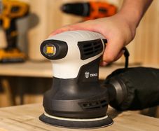 Random Orbit Sander with 8 Hole 125mm Sandpaper and Variable Speed Sander Power Tools