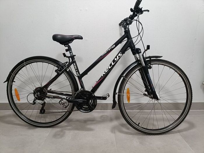 Ladies bike Size s/17Inch in great as new condition