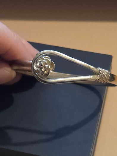925 Sterling Silver Bangle with Rope and Rose Shaped Clasp