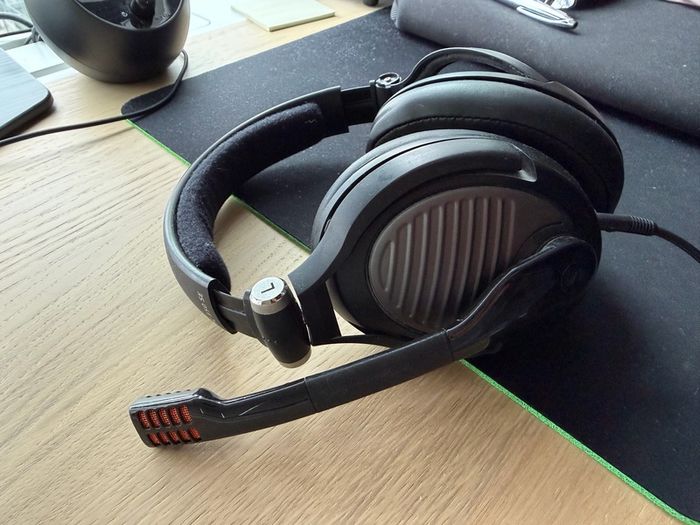 PRICE DROP Sennheiser PC350 SE Gaming headset