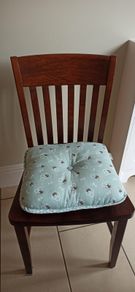 6 x Dining table cushions