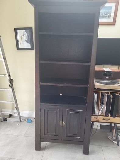 Display book shelves