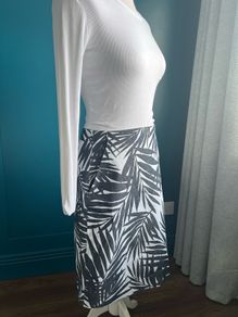 Hobbs midi skirt. Size 10