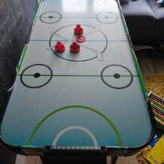Air Hockey Table