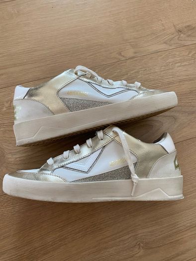 4B12 Sneakers Kyle 112