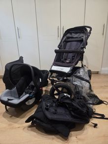 mountain buggy +one