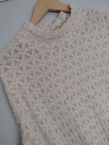 New.women long sleeves  top.size 16