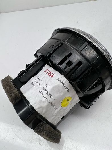 Audi A3 Sportback 8V Dashboard Vent Opening 8V0820901A 2015 22402715