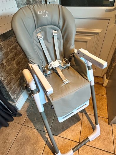 highchair