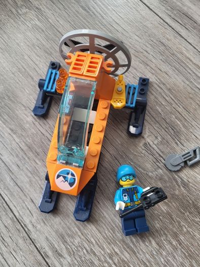 Lego arctic ice glider
