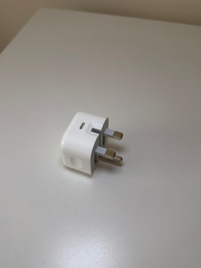 Apple 20 W USB Type-C Power Adapter