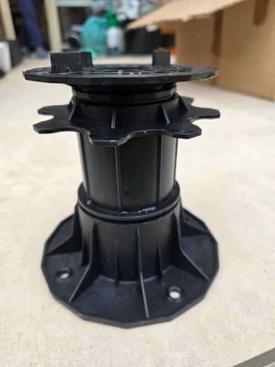 Adjustable Pedestal Supports for Vented Terraces, patio pavers, 150 - 230 mm