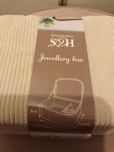 Cream cord jewellery box