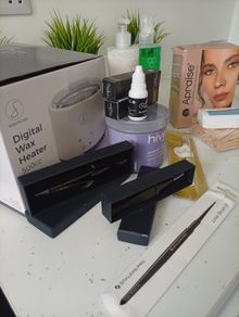 Eye brow kit