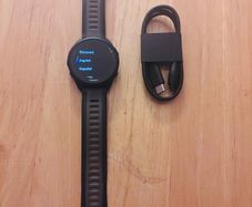 Garmin Forerunner 165.
