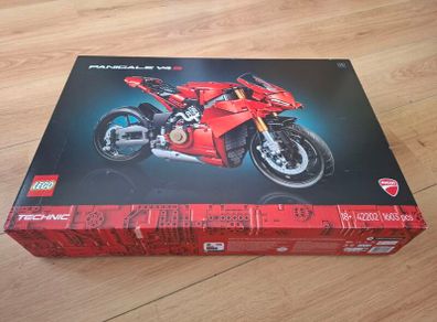 LEGO Technic 42202 Ducati Panigale V4 S
