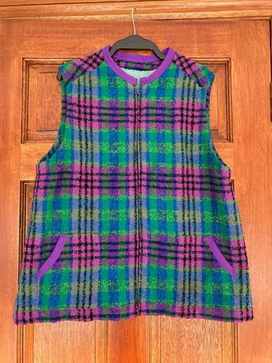 Authentic vintage check gilet / sleeveless jacket.