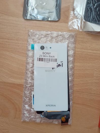 Phone screens & other parts for older models
