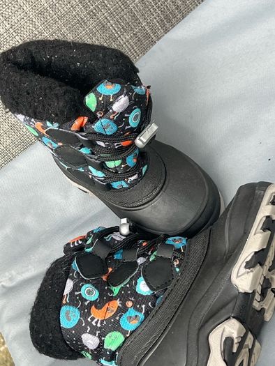 boy winter boots size 22/25