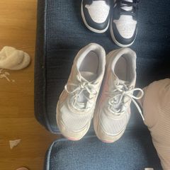trainers worn once or twice to big for me the asics are a 5.5 and nike are 5.5