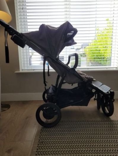 Mountain Buggy Duet Luxury Herringbone Twin Buggy + Carrycots & Car Seats