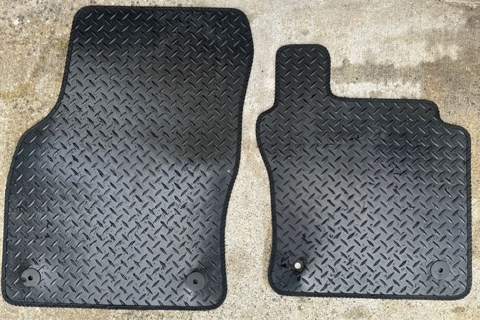rubber mats for VW Golf MK7