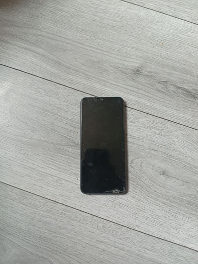 4 Samsung Mobiles (read Description)