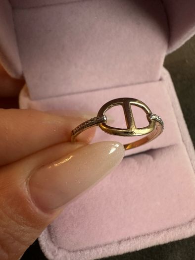Gold and Diamond ring
