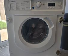 Indesit 7kg Integrated Washer Dryer