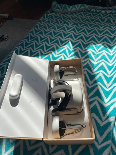 Oculus quest 2 VR with kiwi elite strap
