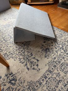 Jigsaw puzzle table with drawers