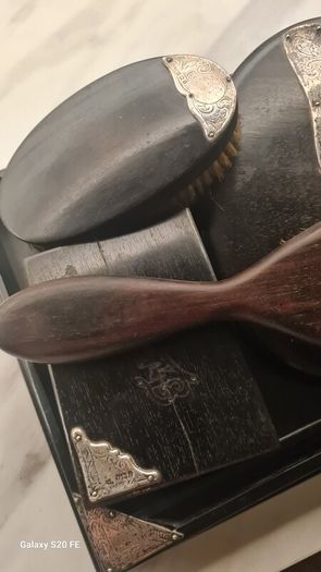 Antique dressing table set