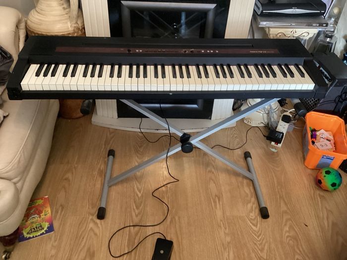 Roland Digital keyboard Piano (76 weight keys) in good condition