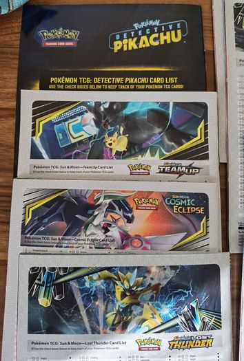 Pokemon Manga & Collectors Albums