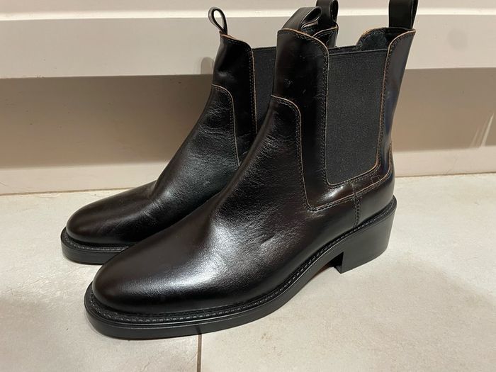 Chelsea ankle boots Massimo Dutti size 5 brand new