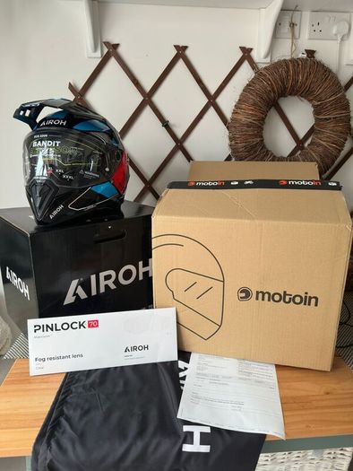 Airoh bandit tune xl new