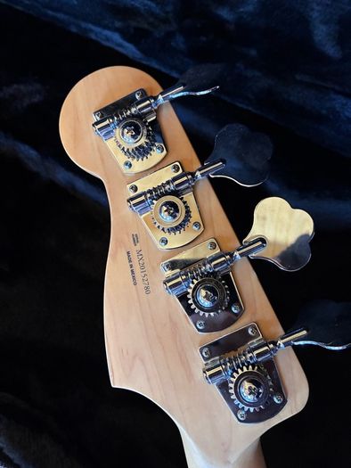 Fender Player Precision Bass