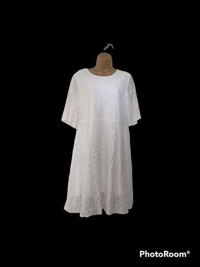 white/ Cream lace dress size 16 Postage included