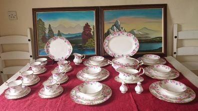 Rare 45 Piece Royal Albert Lydia Bone China Gold Gilt Dinner And Tea Service / Set For 6 Person Setting Made In England