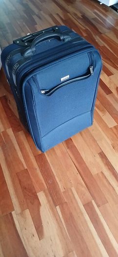 free suitcase