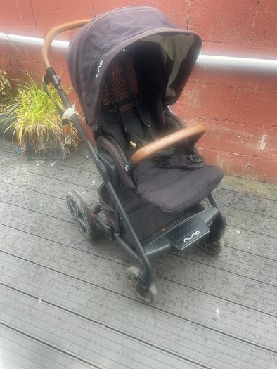 baby buggy