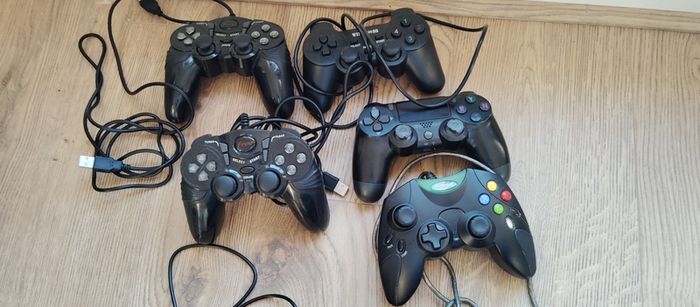 Controllers Ps3 Xbox Pc Joblot for parts Repair