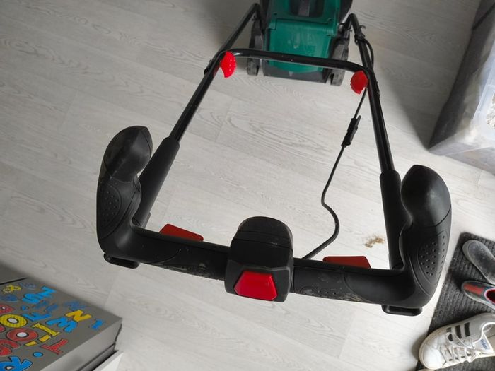 cordless lawnmower
