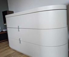 Luxury chest of drawers