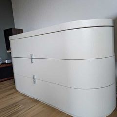 Luxury chest of drawers