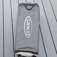 graco travel cot/play pen