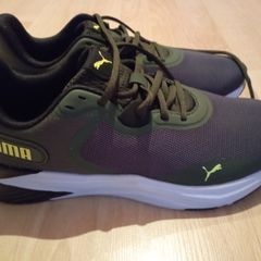 Sport Shoes Trainers.